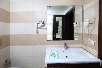 Oyo Rooms Malviya Nagar Market Nuova Delhi Esterno foto