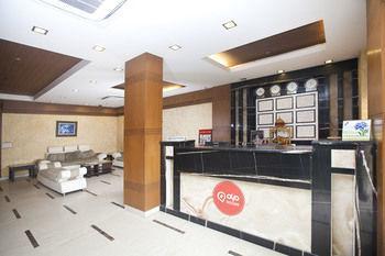 Oyo Rooms Malviya Nagar Market Nuova Delhi Esterno foto