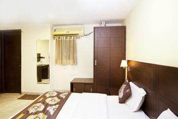 Oyo Rooms Malviya Nagar Market Nuova Delhi Esterno foto